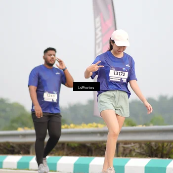Runner Photo 7394377