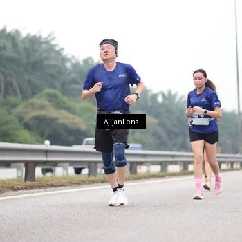 Runner Photo 7394395