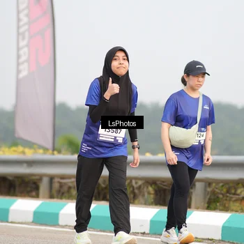 Runner Photo 7394458