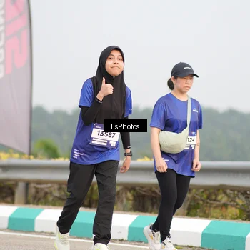 Runner Photo 7394476