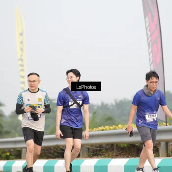 Runner Photo 7394493