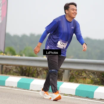 Runner Photo 7394511