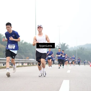 Runner Photo 7394648