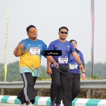 Runner Photo 7394653