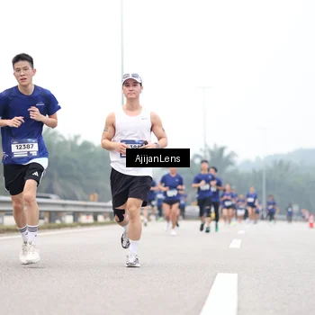 Runner Photo 7394676