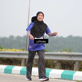 Runner Photo 7394711