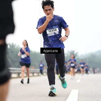Runner Photo 7394897