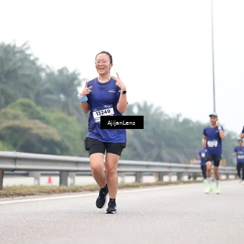 Runner Photo 7394924