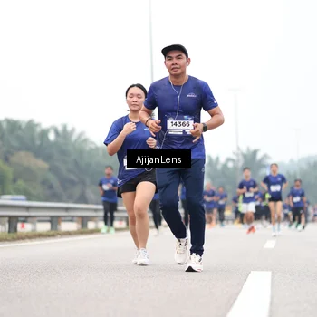 Runner Photo 7395013