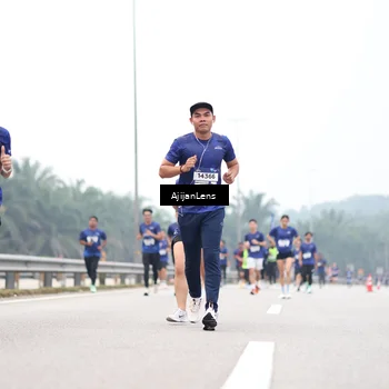 Runner Photo 7395023