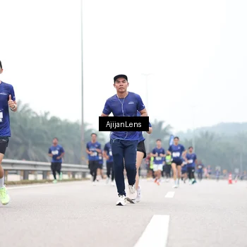Runner Photo 7395030