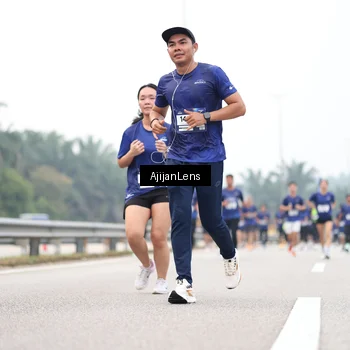 Runner Photo 7395056