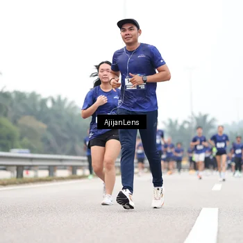 Runner Photo 7395073