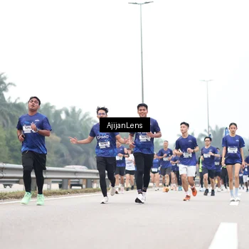 Runner Photo 7395113