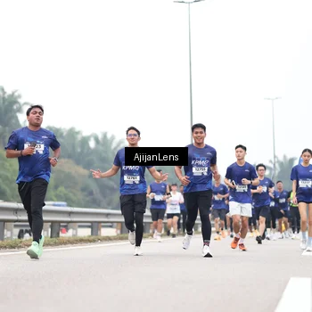 Runner Photo 7395153