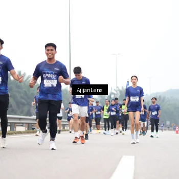 Runner Photo 7395210
