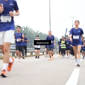 Runner Photo 7395309