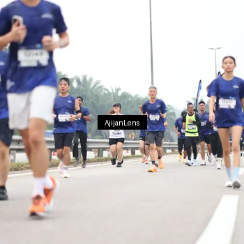 Runner Photo 7395310