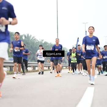 Runner Photo 7395324