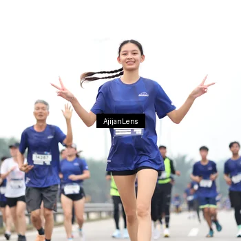 Runner Photo 7395365