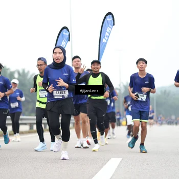 Runner Photo 7395384
