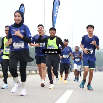 Runner Photo 7395404