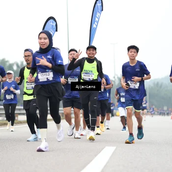 Runner Photo 7395405