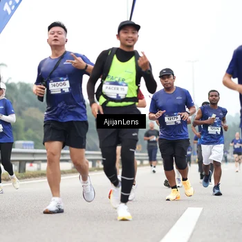 Runner Photo 7395437