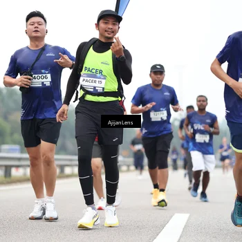 Runner Photo 7395466