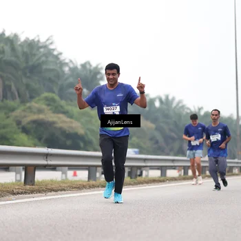 Runner Photo 7395558
