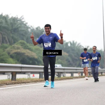 Runner Photo 7395559