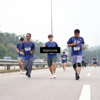 Runner Photo 7395563