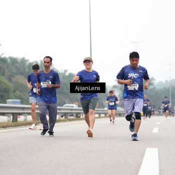 Runner Photo 7395566