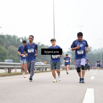 Runner Photo 7395574