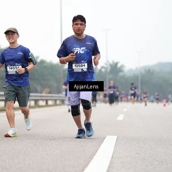 Runner Photo 7395577