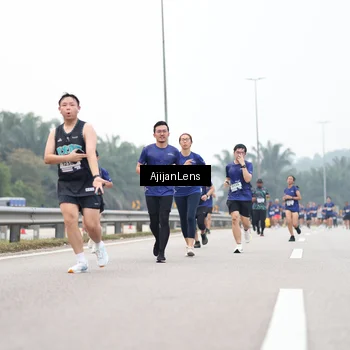 Runner Photo 7395600