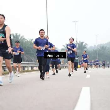 Runner Photo 7395616