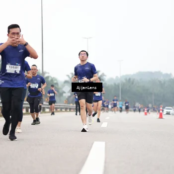 Runner Photo 7395626