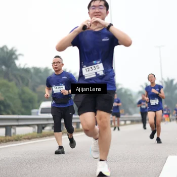 Runner Photo 7395633
