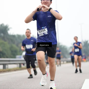 Runner Photo 7395640