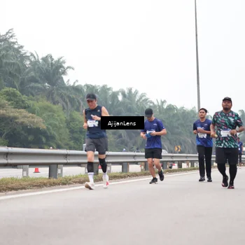 Runner Photo 7395662