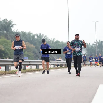 Runner Photo 7395666