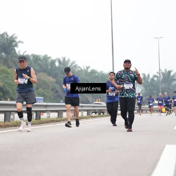 Runner Photo 7395670