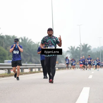 Runner Photo 7395690