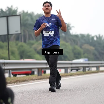 Runner Photo 7395700