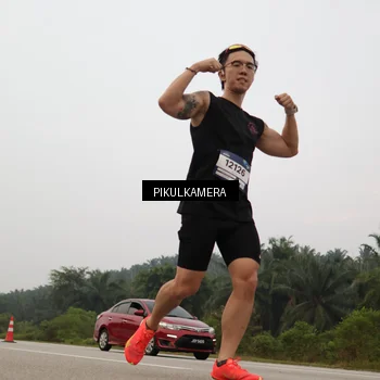 Runner Photo 7395806