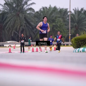 Runner Photo 7395868