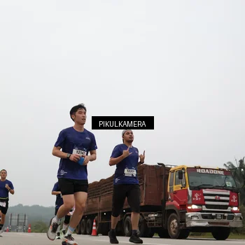Runner Photo 7395870