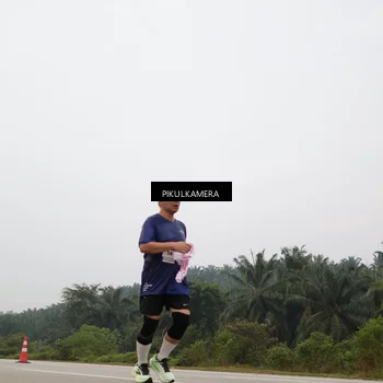 Runner Photo 7395910