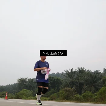 Runner Photo 7395913